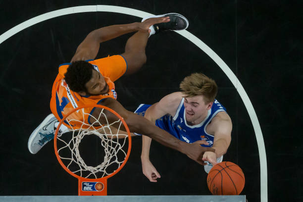 力与坚持 力与坚持