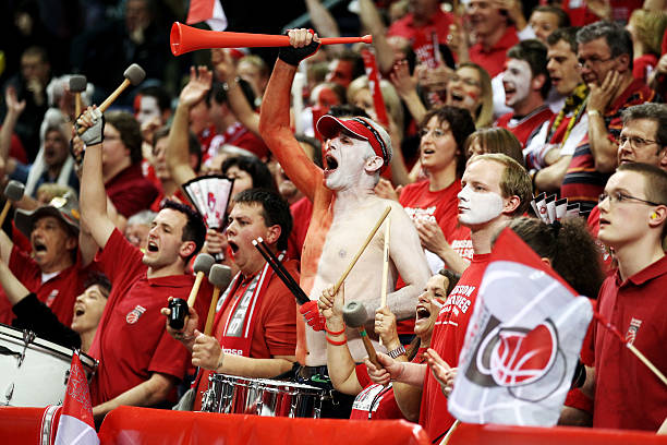 默与团结是 默与团结是